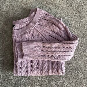 American Eagle XS women’s light purple sweater. Super soft. EUC! 3/4 sleeves
